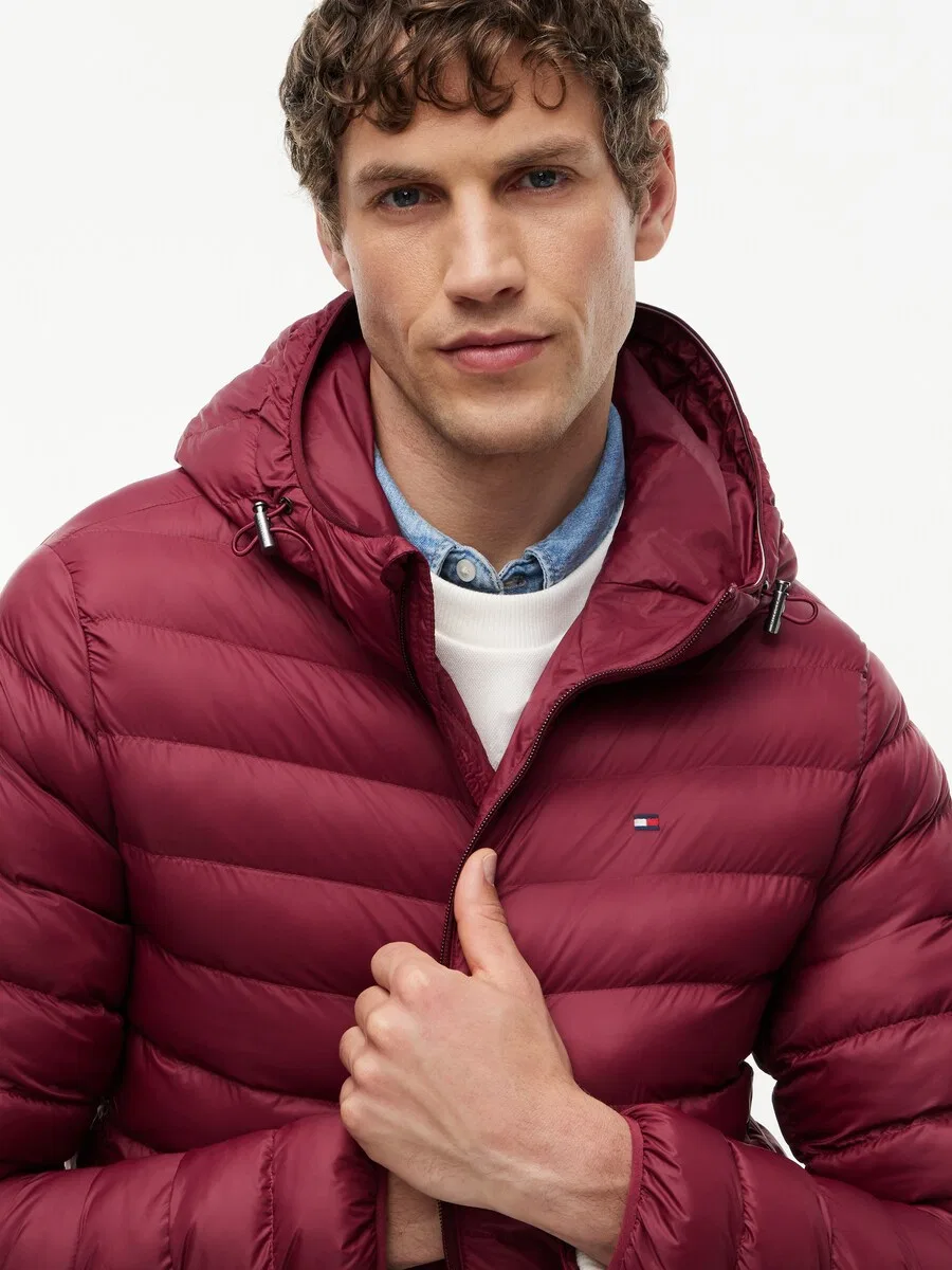 Куртка TOMMY HILFIGER межсезонья бордового цвета — фото 3
