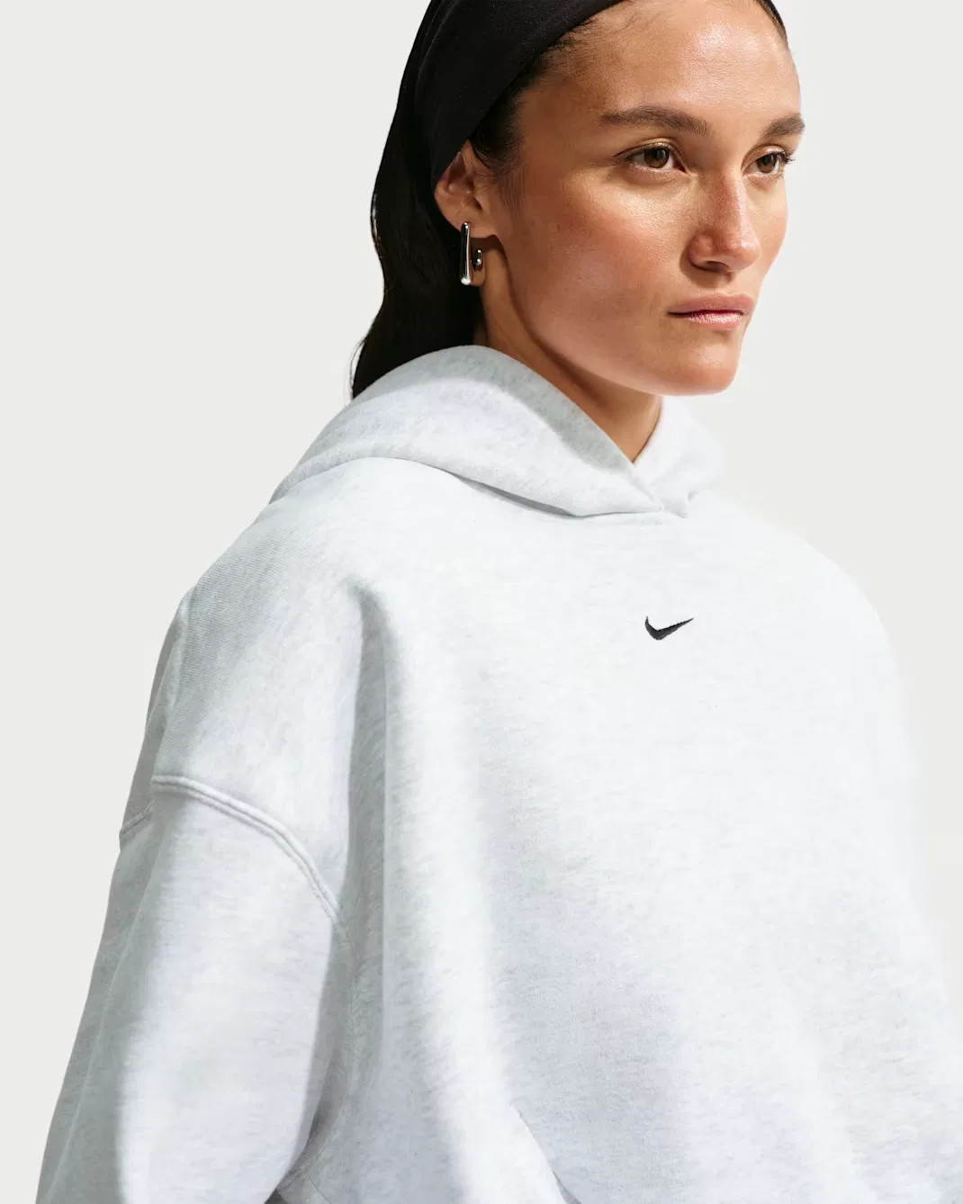 Женская укороченная толстовка оверсайз Nike Studio Fleece Medium Weight, Birch Heather/Black — фото 3