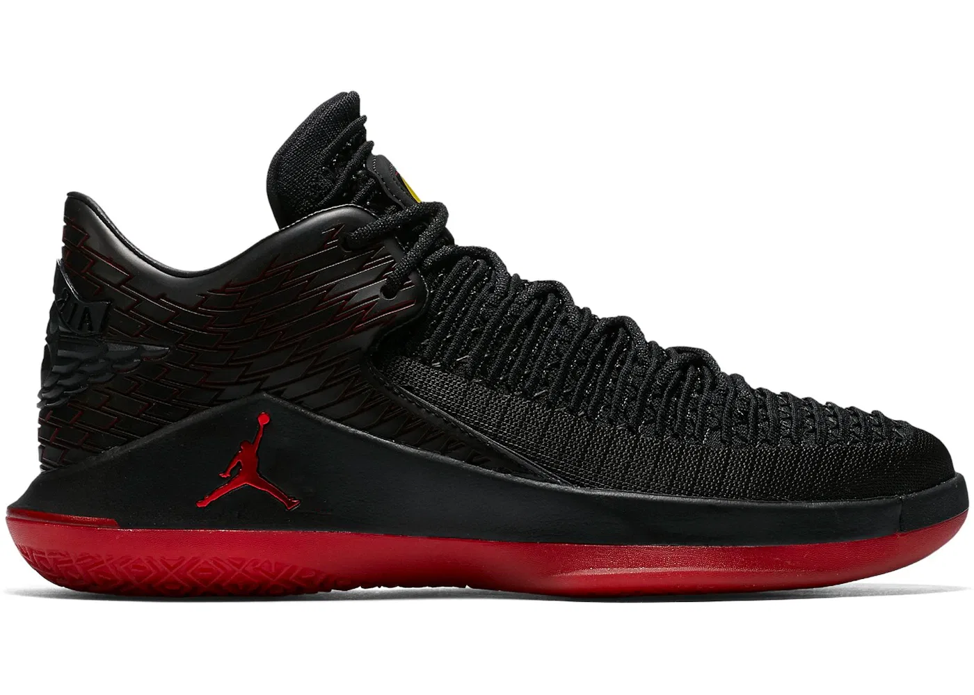 Детские кроссовки для баскетбола Jordan XXXII Low Jordan, Black/Gym Red-Tour Yellow