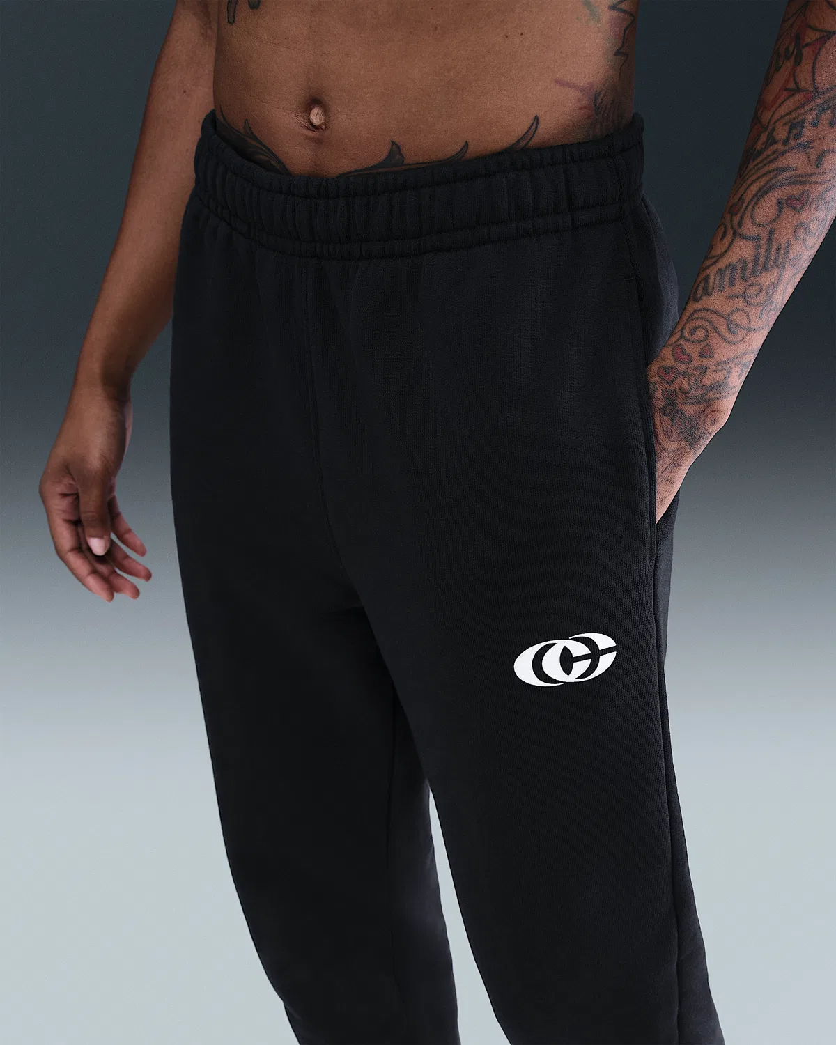 Nike Fleece Cuffed Basketball Pants Caitlin Clark, Black/Sail — фото 3