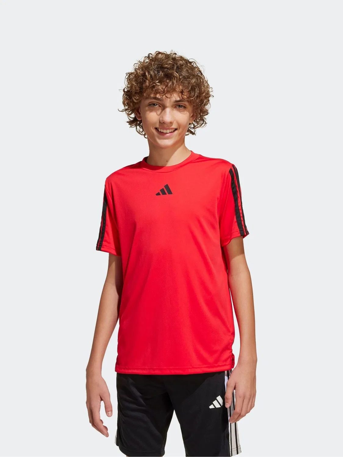 Футболка adidas Red Train Essentials 3-Stripes, красный