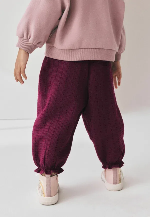 Брюки из хлопка с эластаном, Regular fit - textured bloomer trousers, Next, purple, фиолетовый — фото 3