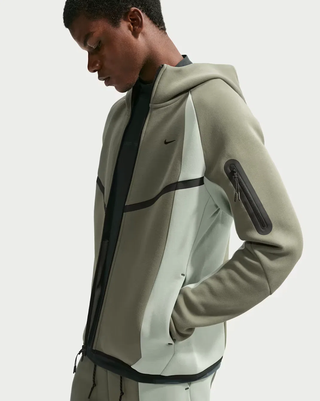 Мужская флисовая ветровка на молнии с цветовыми блоками Nike Tech, Silver Sage/Jade Horizon/Black — фото 3