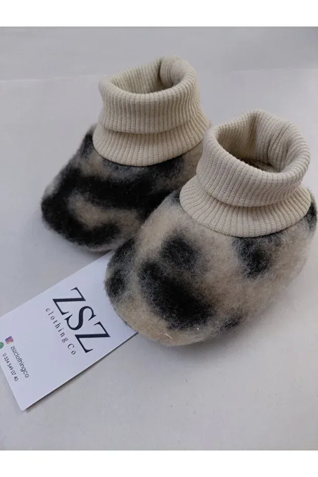 Детские пинетки с принтом Polar leopard printed baby boots Zsz Tasarım, Beige — фото 2