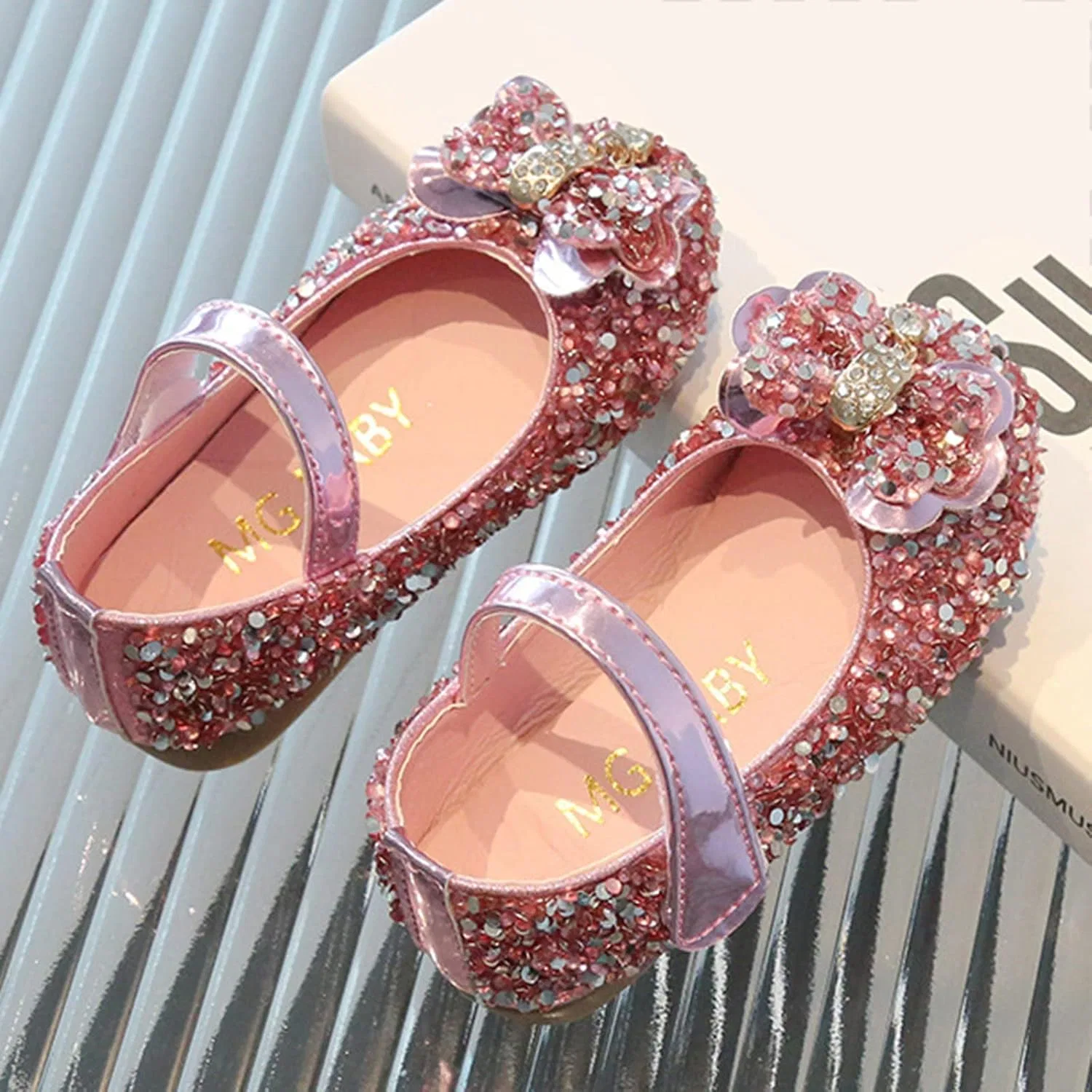 Детские туфли для девочек с бантом и брендом, Pink — фото 3