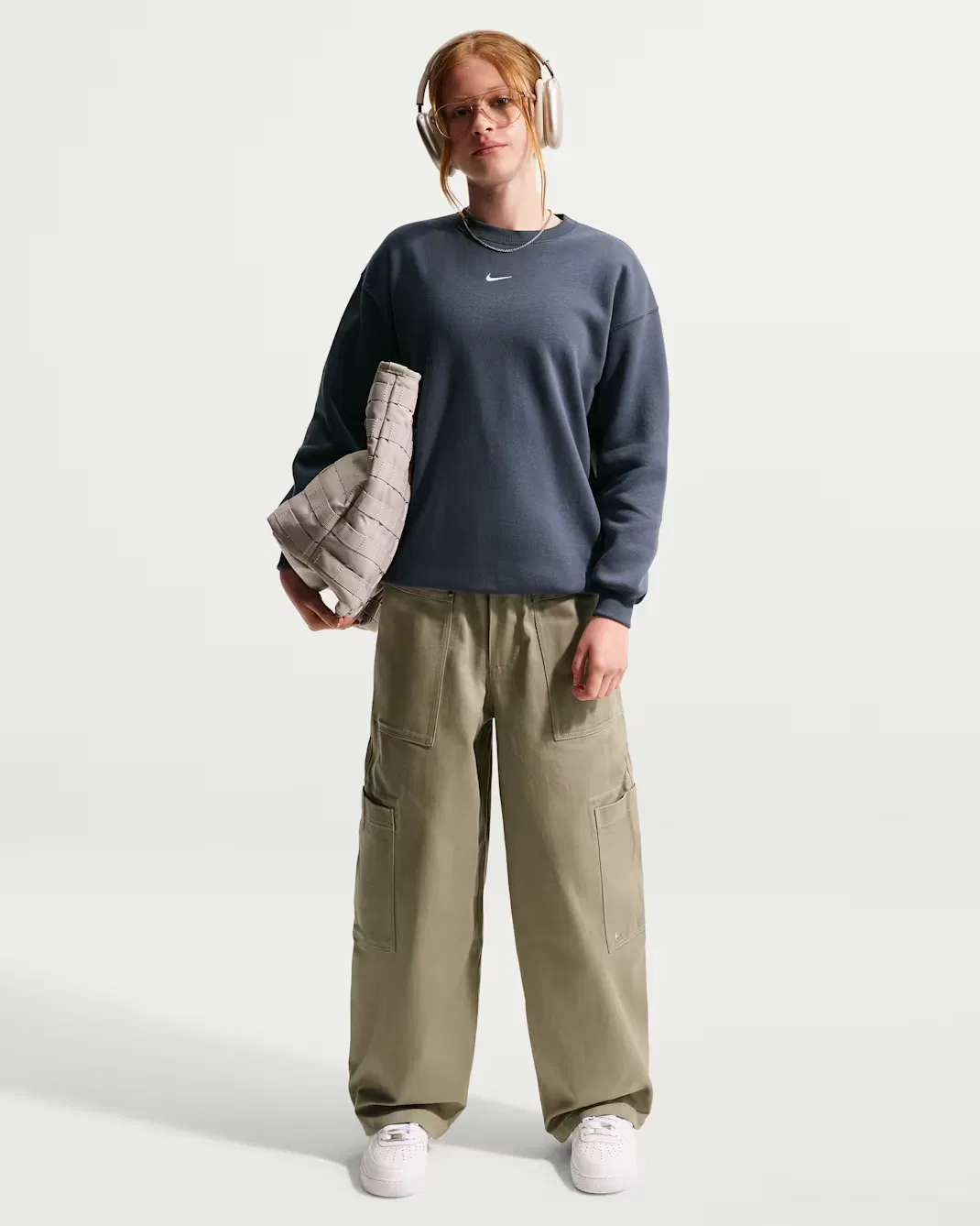 Детская толстовка оверсайз с круглым вырезом для девочек (подростков) Nike Sportswear Studio, Thunder Blue/White — фото 4