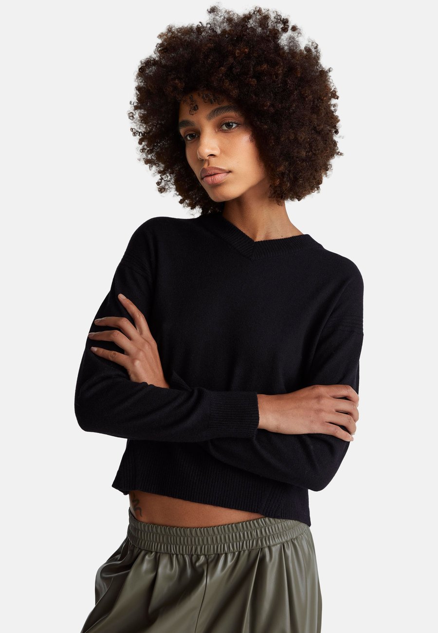 

Джемпер United Colors of Benetton V-NECK , Black