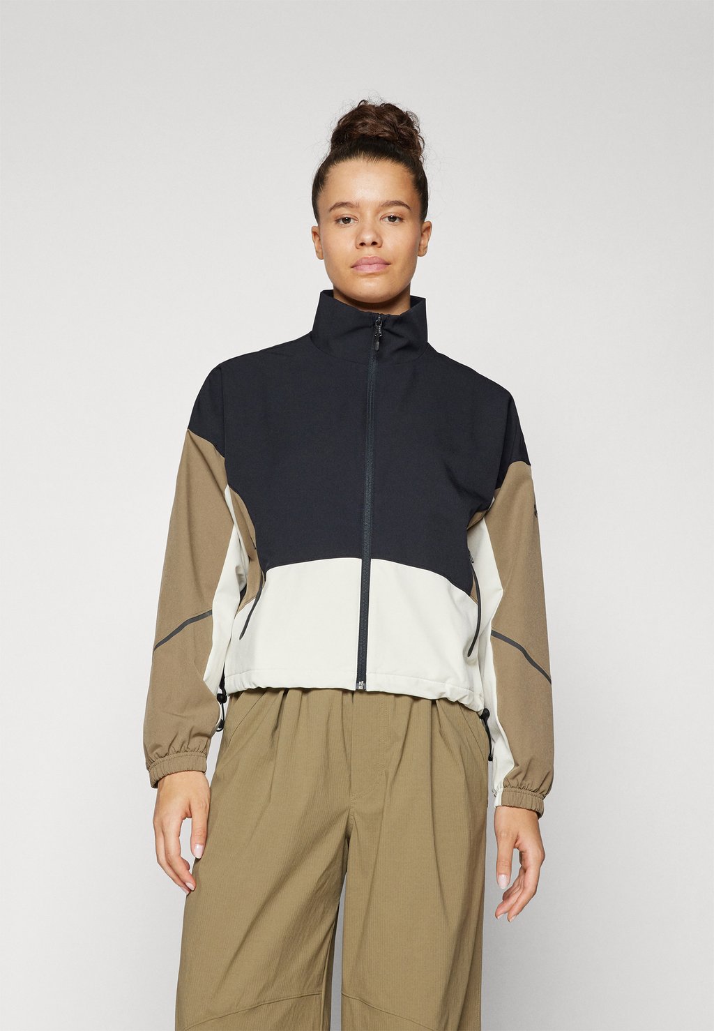 

Блейзер UNSTOPPABLE JACKET Under Armour, черный