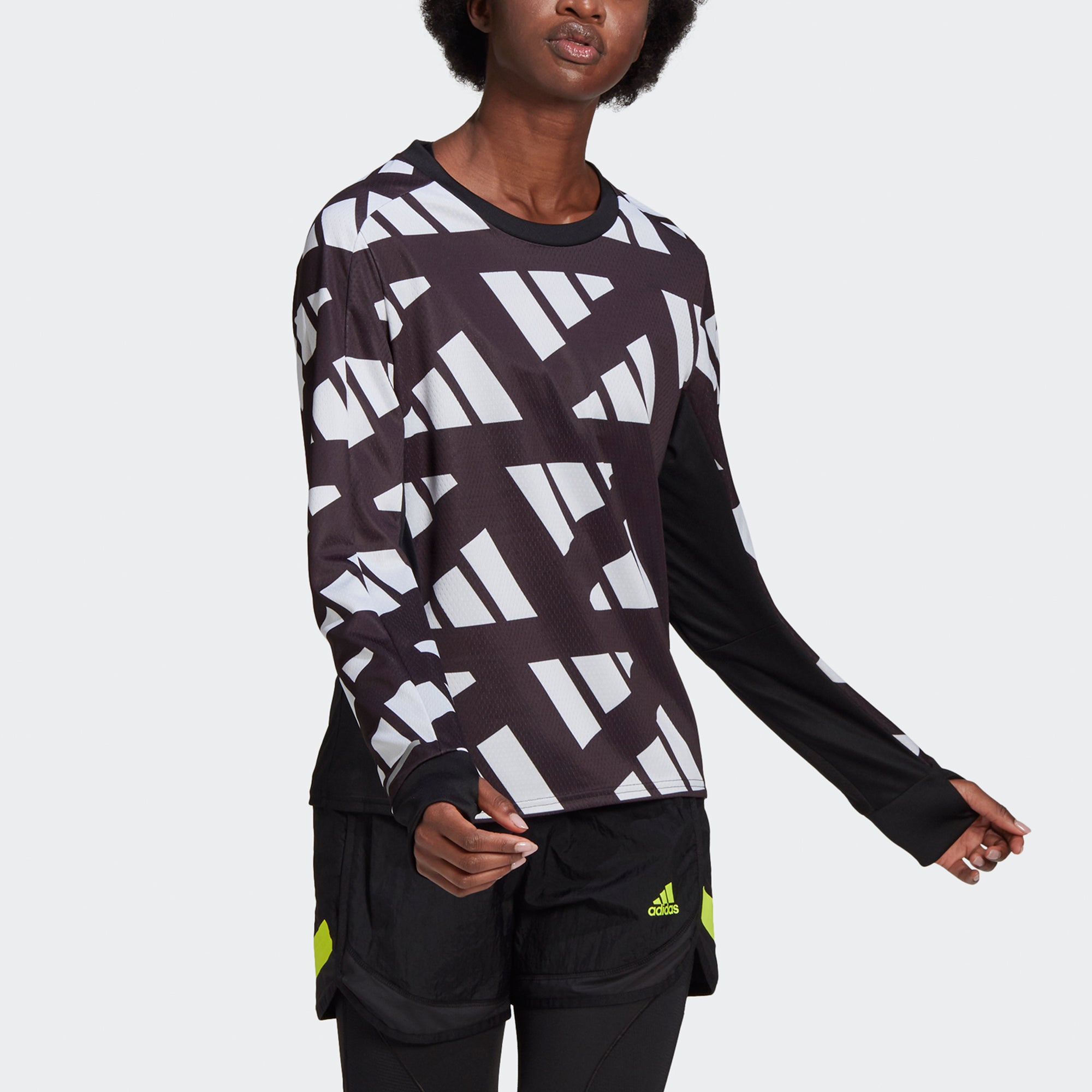 Футболка (WMNS) adidas Celeb Sweat W Contrasting Colors Logo Printing Reflective Running Sports Long Sleeves Black T-Shirt — фото 3