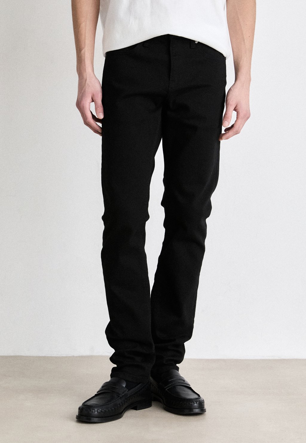 

Джинсы облегающего кроя SLIM Calvin Klein Jeans, черный деним