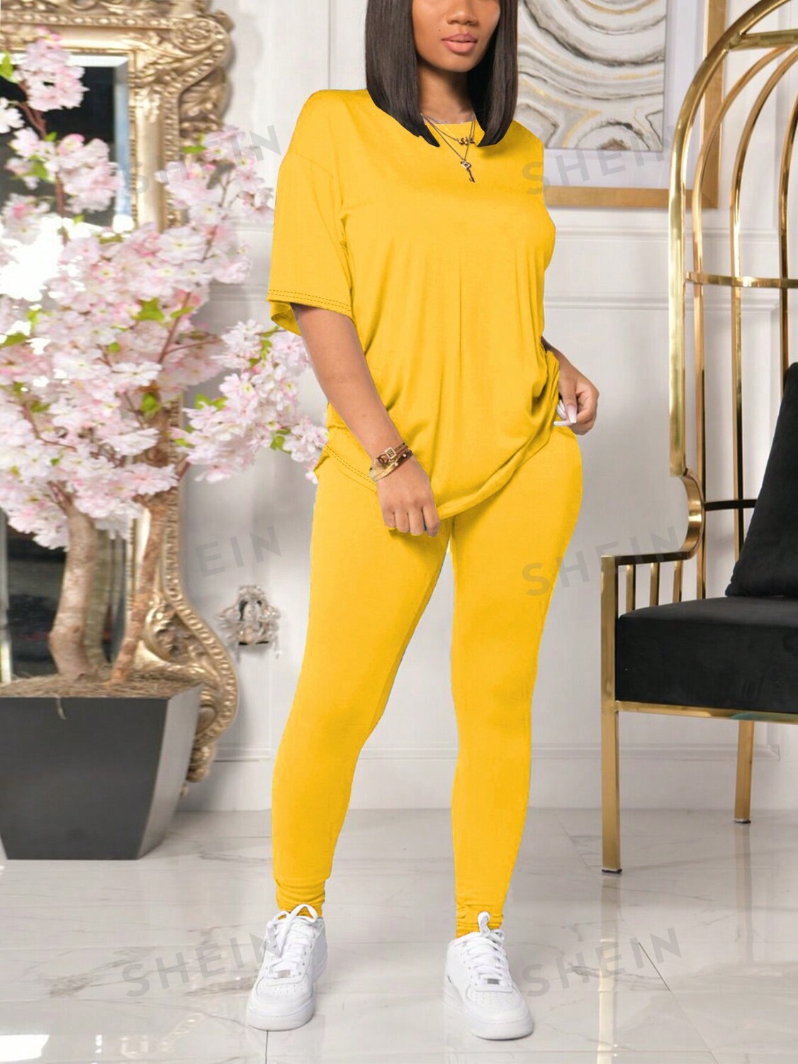 

Топ свободный и узкие брюки, желтый