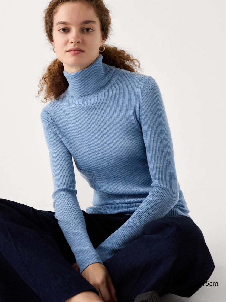 

Водолазка из мериносовой шерсти в рубчик Uniqlo, цвет 62 синий