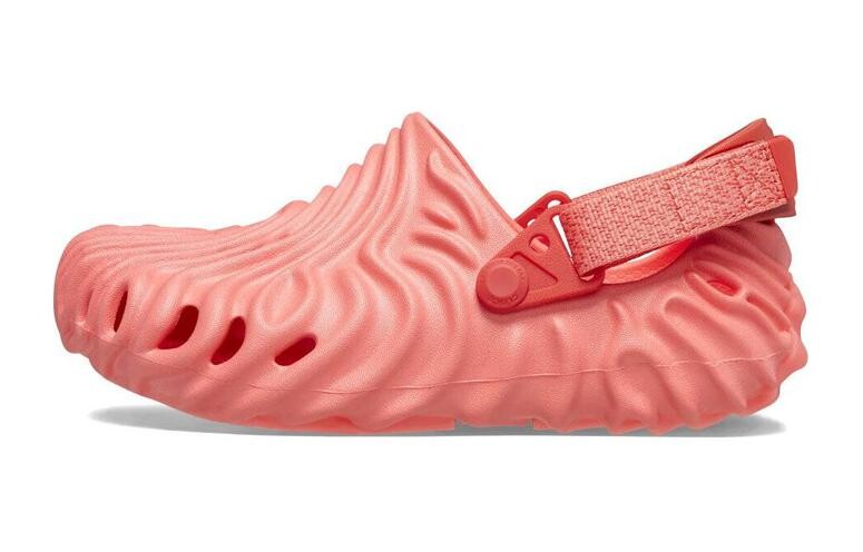 

Pollex Clog от Salehe Bembury Begonia Kids Crocs, красный