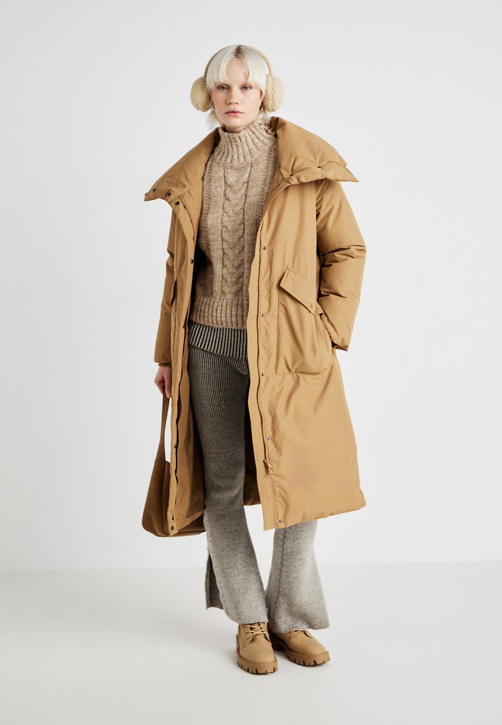 

Пуховое пальто VMRIKKE LONG COAT Vero Moda, коричневый