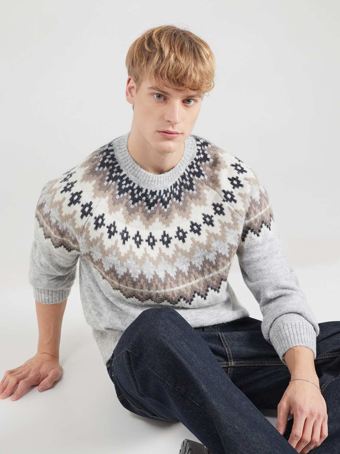 GAP Свитер 'FAIR ISLE YOKE' в крапчатом сером цвете — фото 3