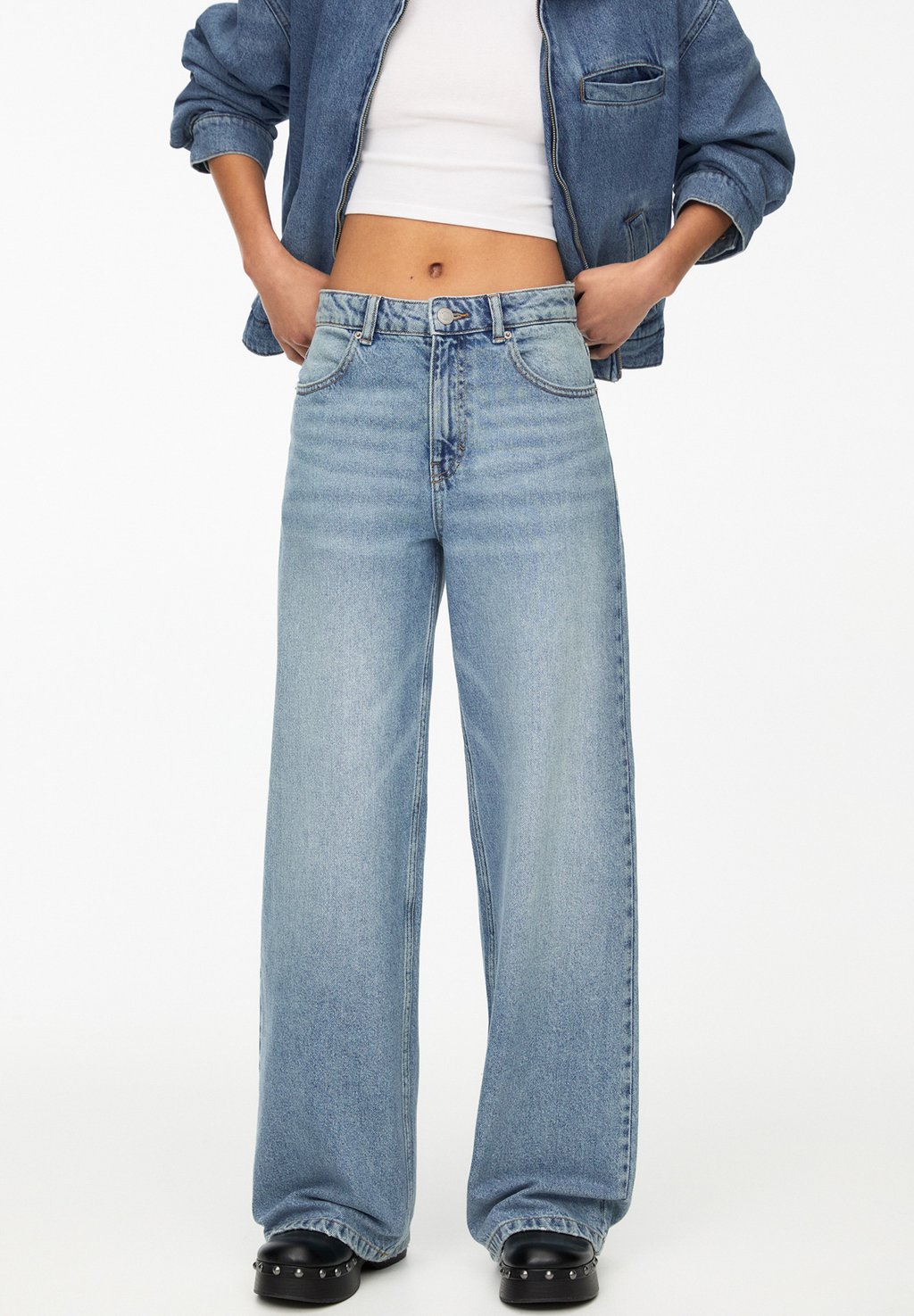 

Джинсы MID-RISE PULL&BEAR, синий деним