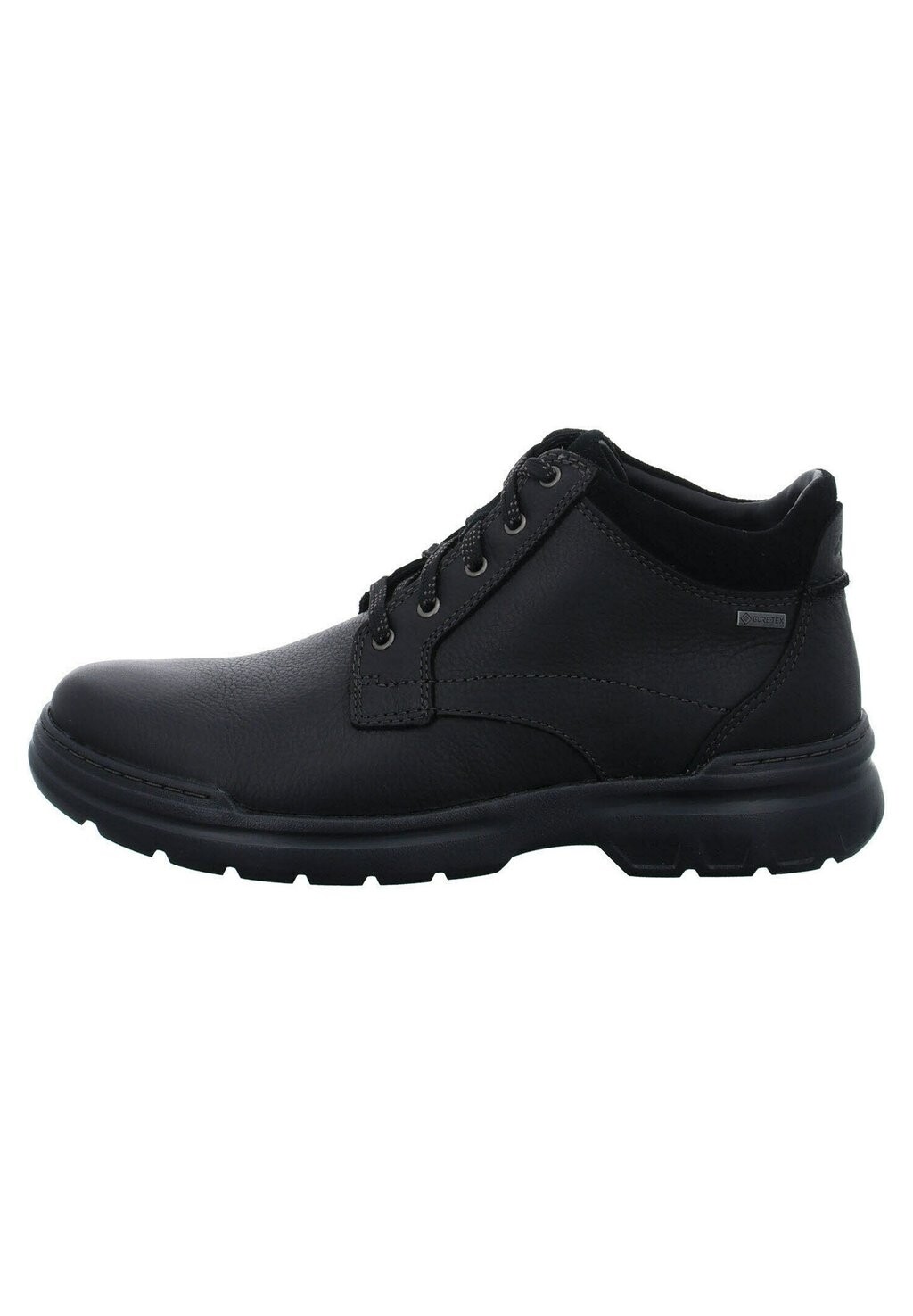 

Ботинки на шнуровке Clarks, черный