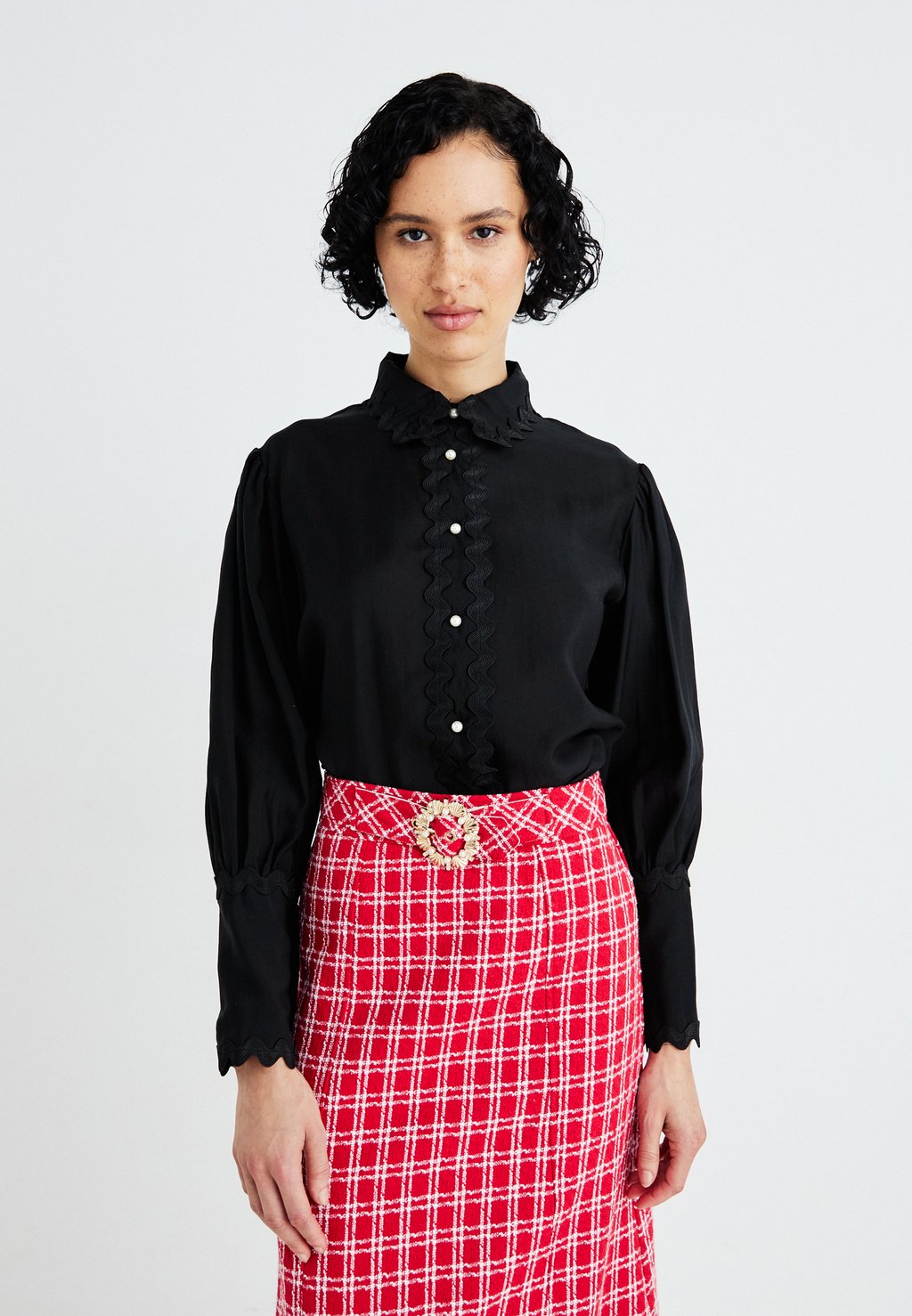 

Блузка на пуговицах PASSERINE RIC RAC BLOUSE Sister Jane, черный