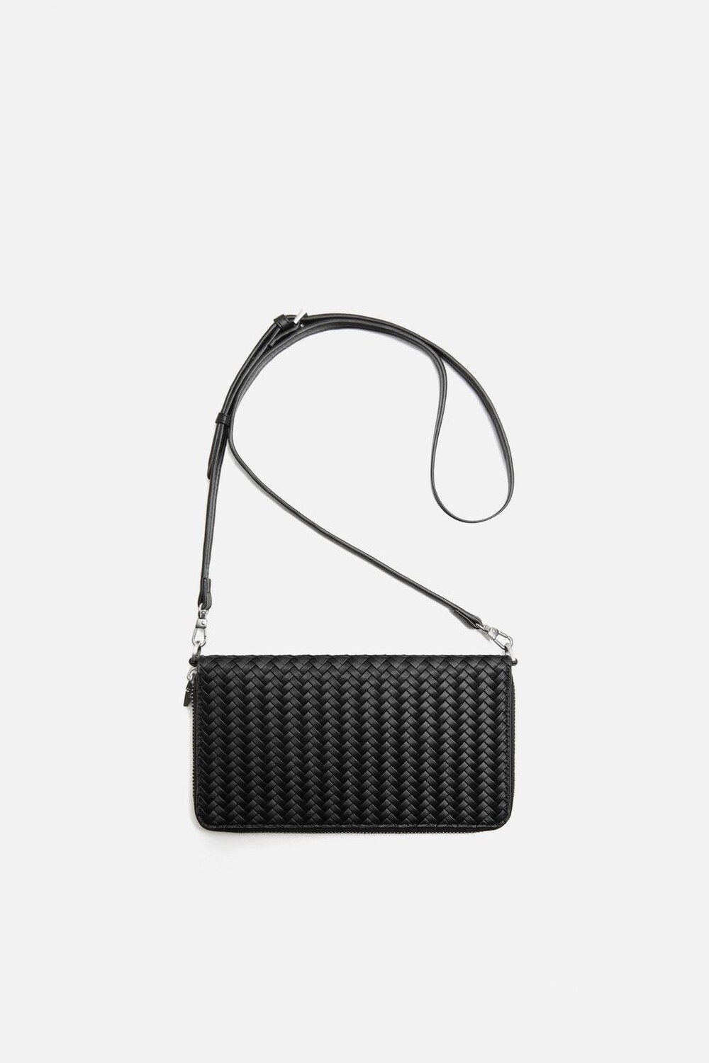 

Плетеный кошелек через плетение ZARA, черный