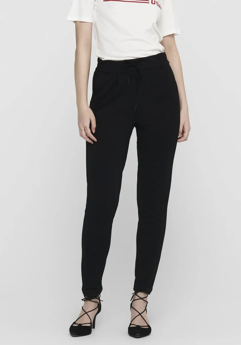 

Only Брюки-джоггеры "ONLPOPTRASH LIFE EASY COL PANT PNT NOOS", черный