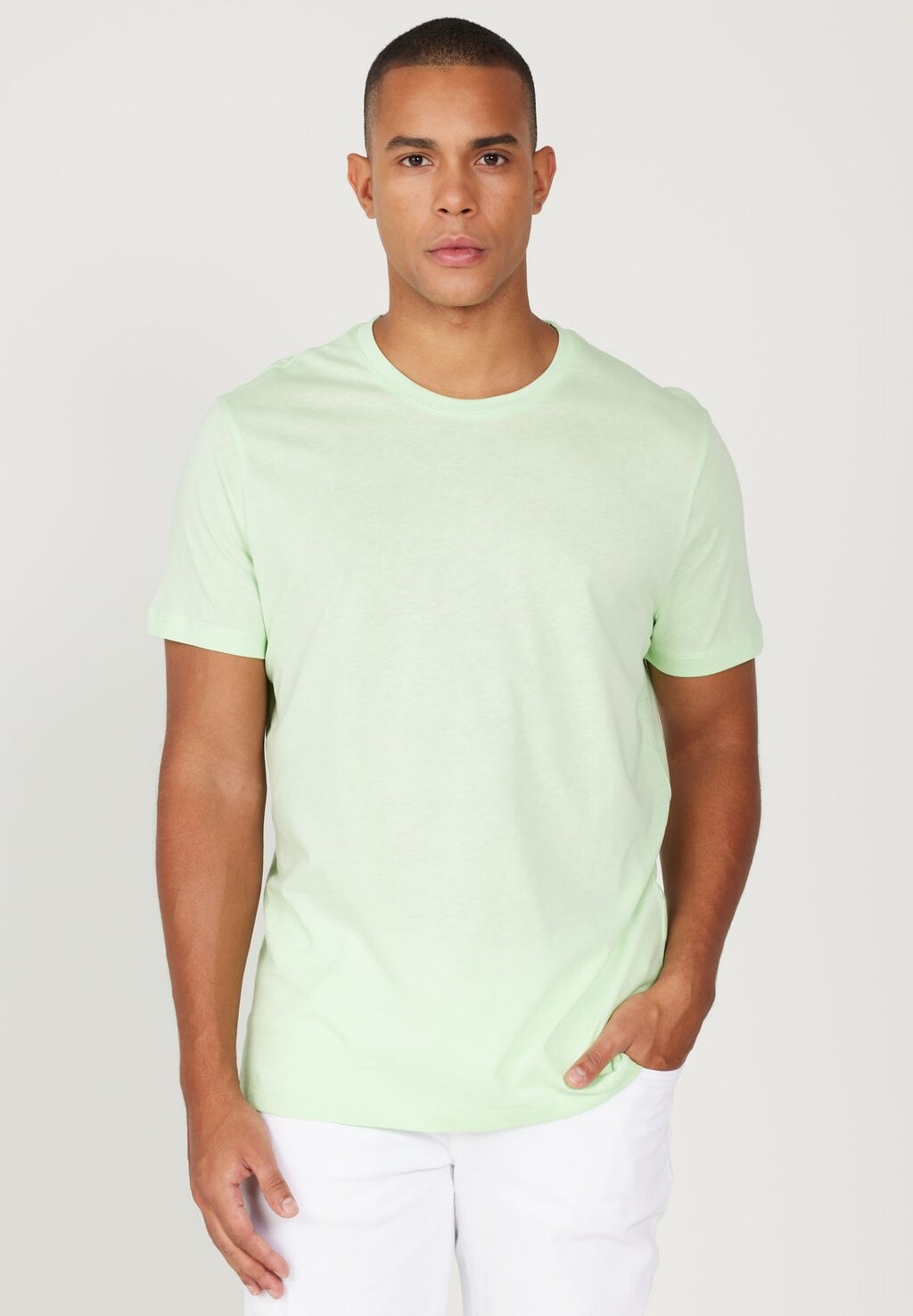 

Базовая футболка CREWNECK AC&CO / ALTINYILDIZ CLASSICS, цвет Slim Fit Basic T-Shirt (Crew-Neck)