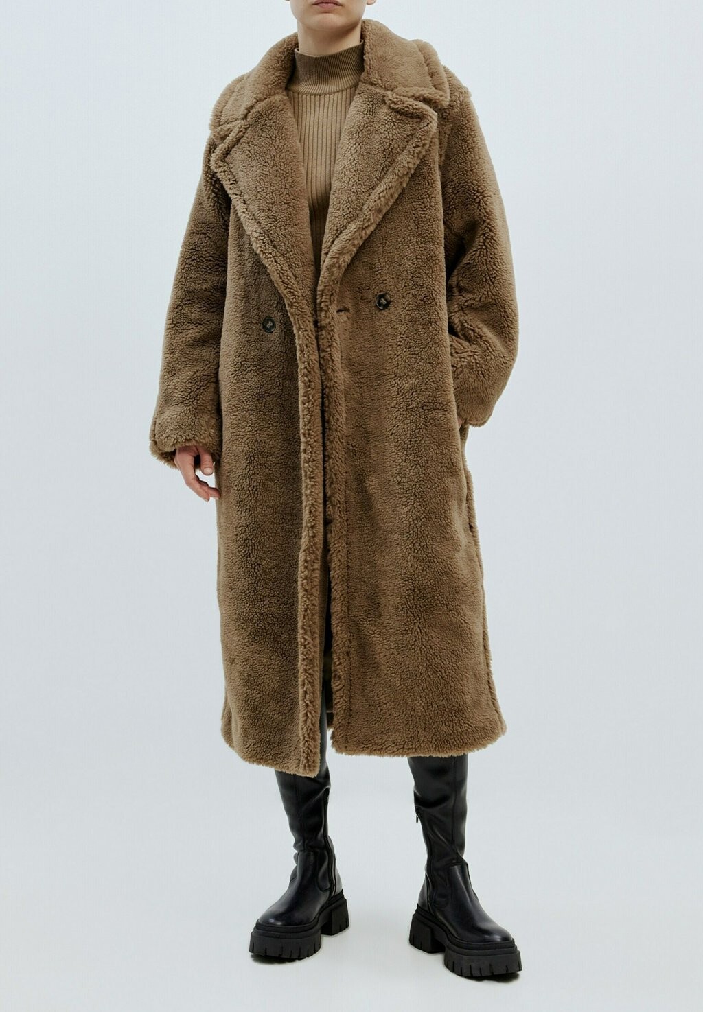 

Зимнее пальто LYA EDITED, коричневый