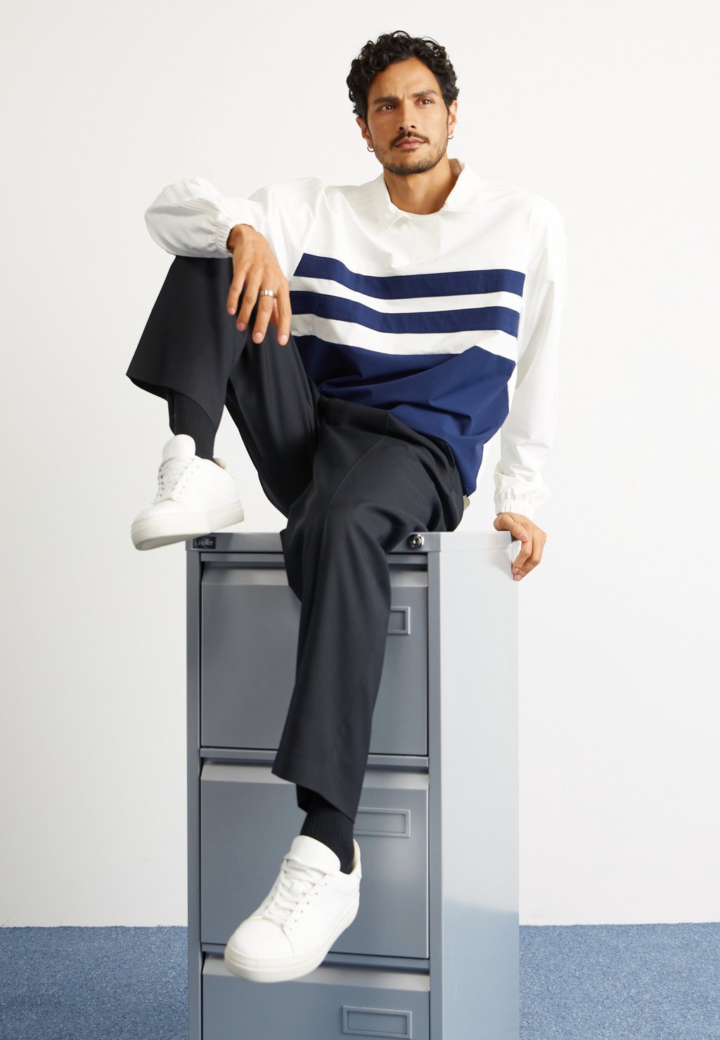 

Топ с длинными рукавами TRAIN adidas Originals, молочный