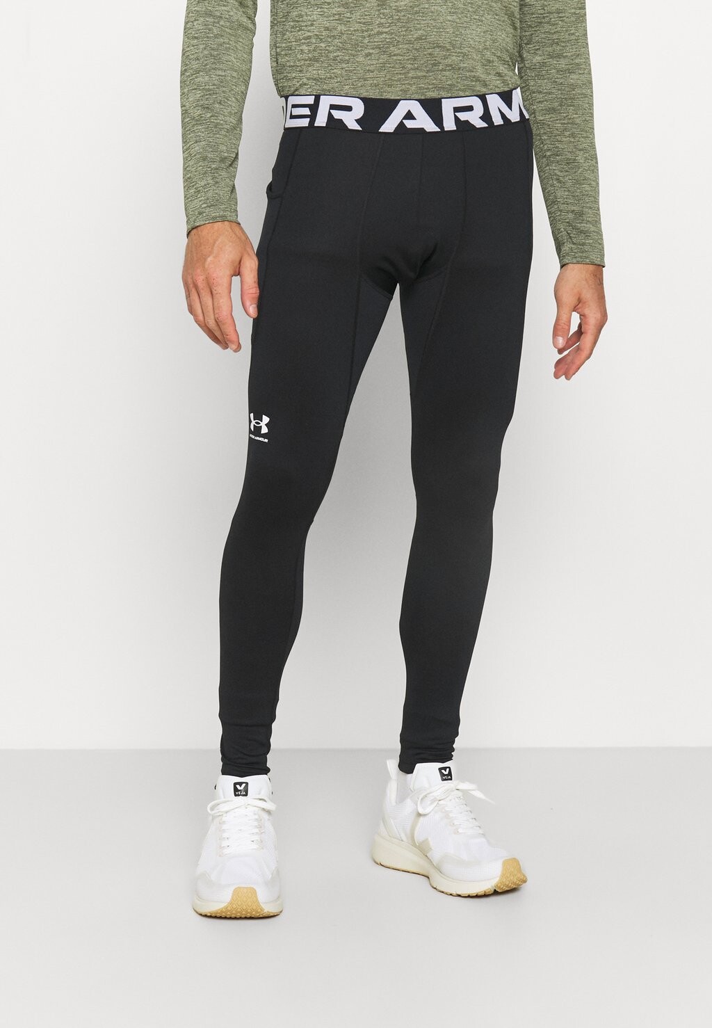 

Тайтсы Under Armour, цвет Black