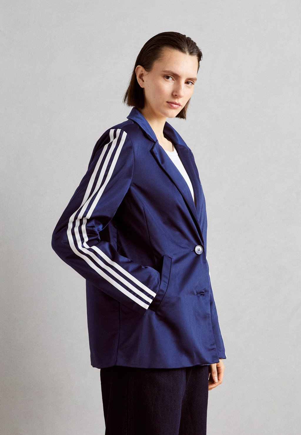 

Блейзер 3 Полоски adidas Originals, цвет dark blue