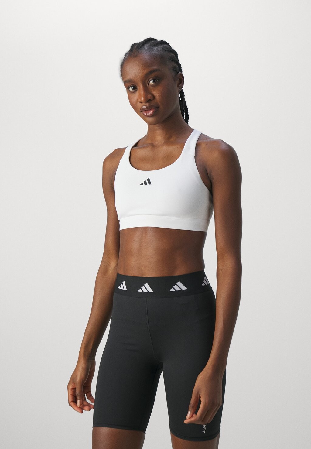 Спортивный бюстгальтер с сильной поддержкой adidas Performance, цвет white — фото 3