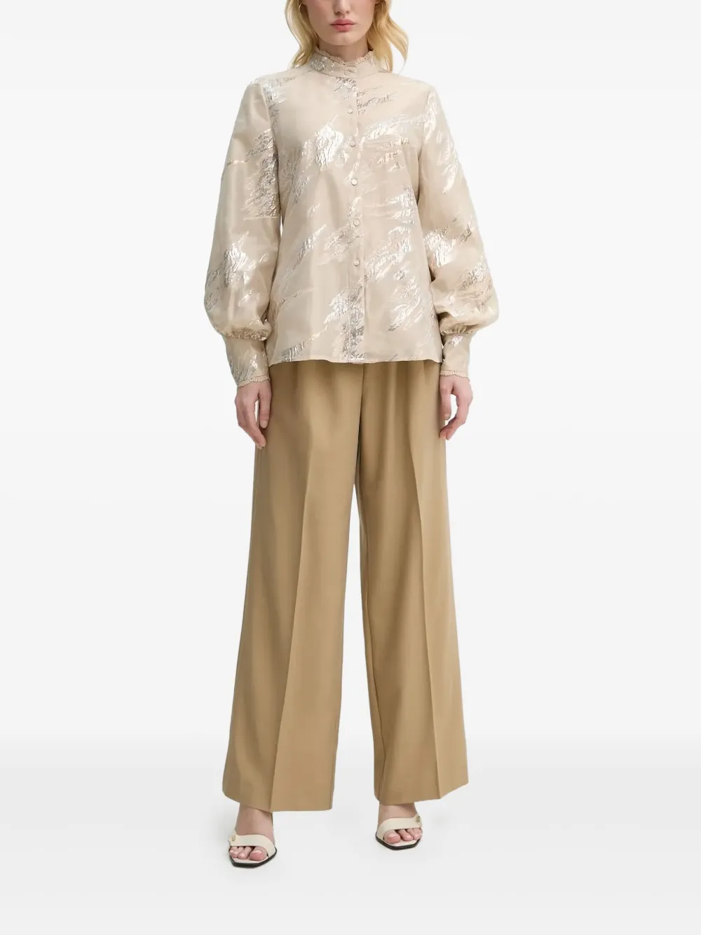 

Блузка с рукавами-фонариками и металлическим принтом Bruuns Bazaar, золотой