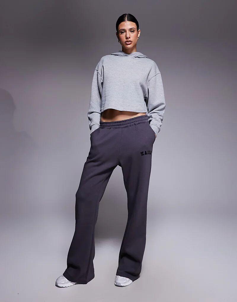 

Широкие брюки-джоггеры Kaiia из хлопковой смеси с вышитым логотипом, темно-серого цвета