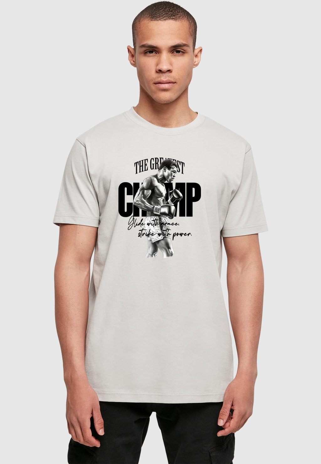 

Рубашка с принтом THE GREATEST Mister Tee, светло-серый