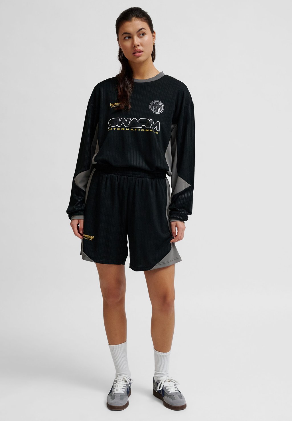 

Шорты LOOSE TOPSCORER - Tracksuit bottoms Hummel, черный