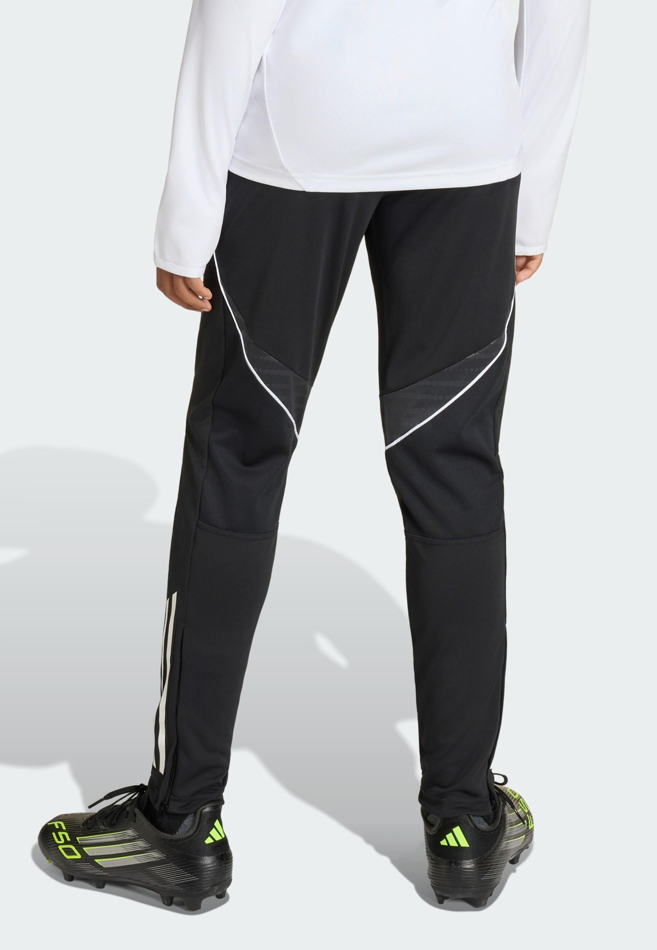 Adidas Performance Узкие спортивные брюки 'Real Madrid Avengers 25/26 Tiro25 Competition' черные — фото 3