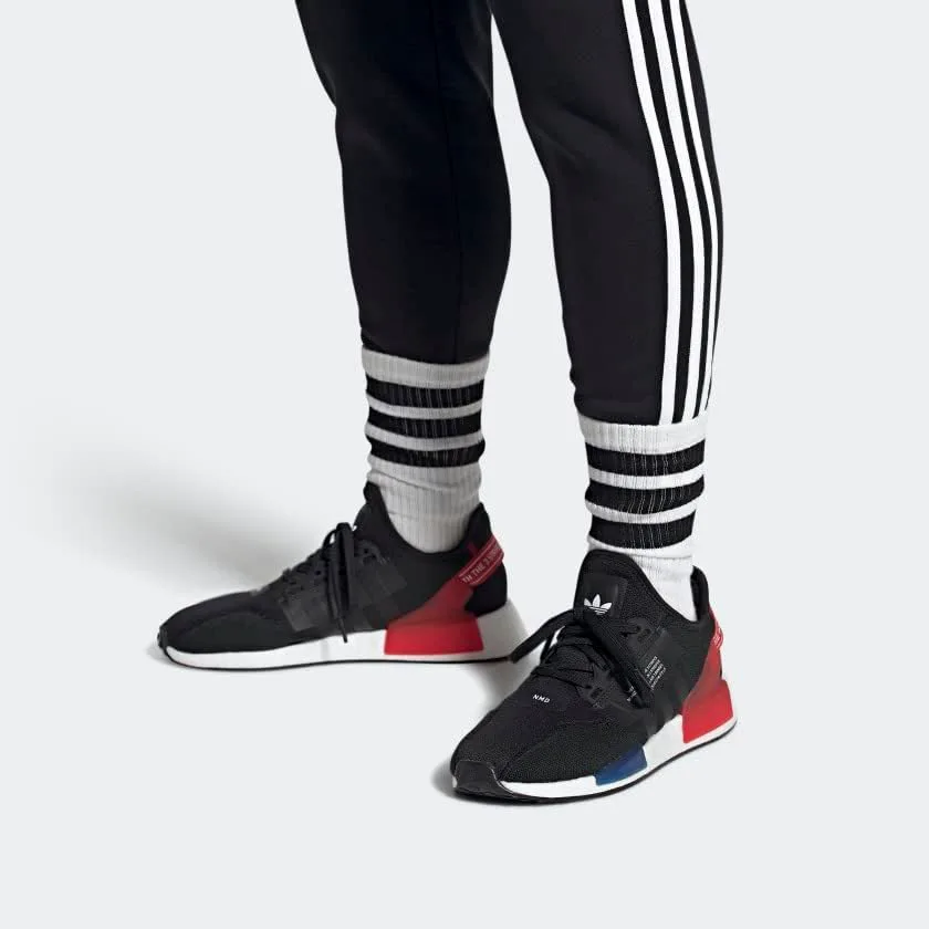

Мужские кроссовки Adidas NMD R1 V2, черно-белый