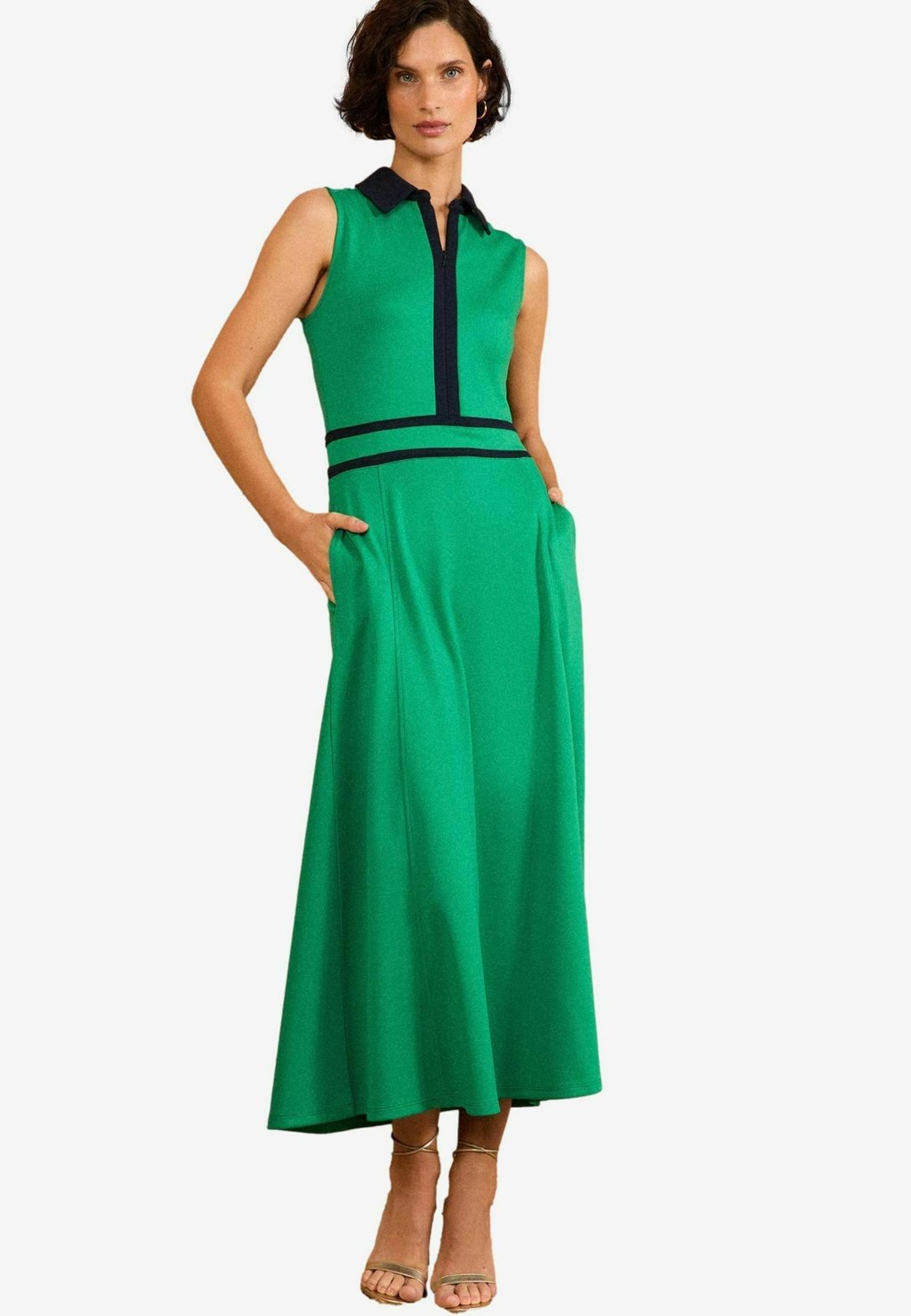 

Платье-рубашка REGULAR FIT - NOTCH NECK MIDI Love & Roses, зеленый