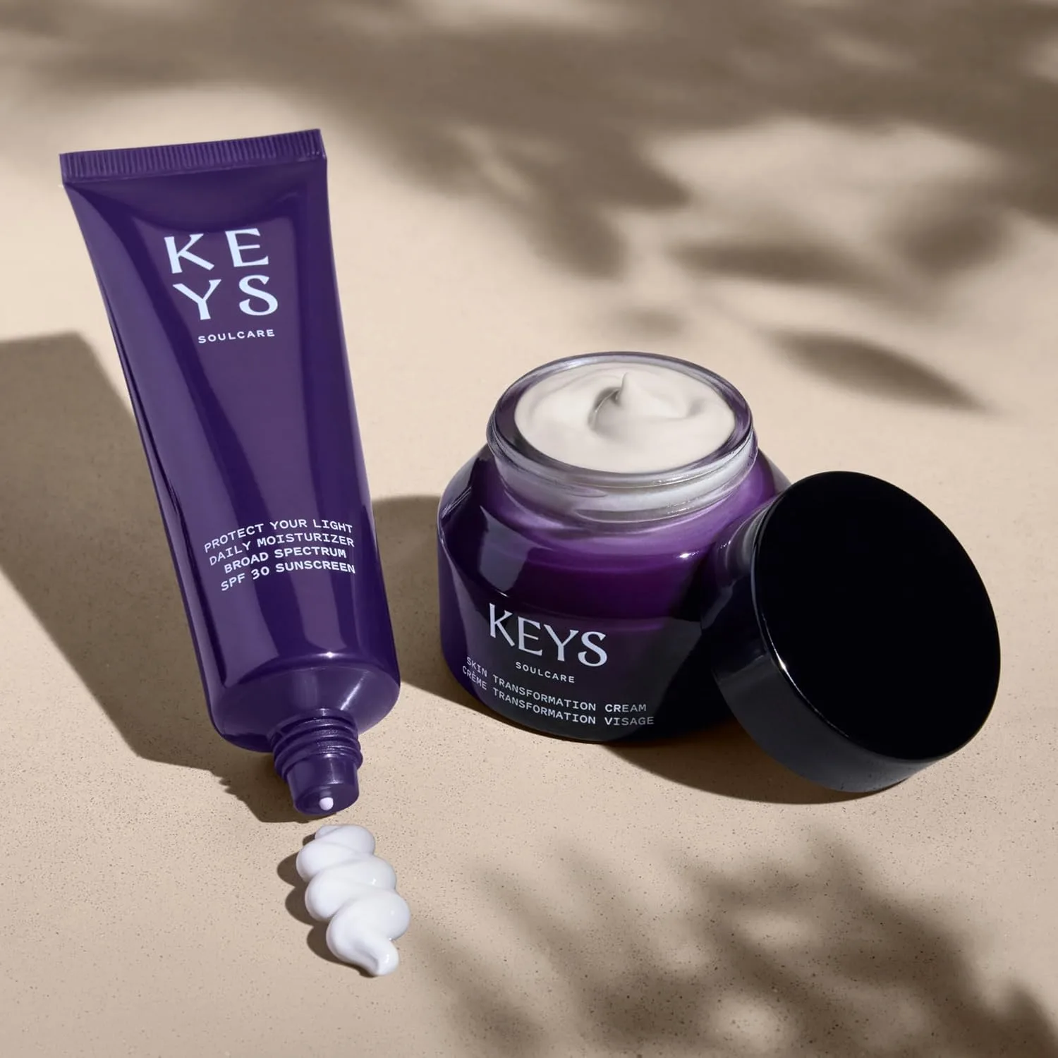 Набор Keys Soulcare Day + Night Hydration Bundle включает увлажняющий крем с SPF и крем без отдушек, защищает кожу от UVA и UVB лучей, легкая текстура, увлажняет и успокаивает кожу. — фото 2
