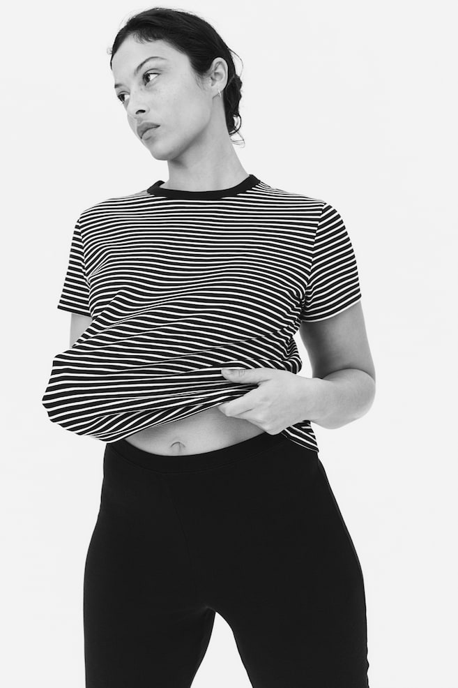 

Хлопковая футболка H&M, мультиколор