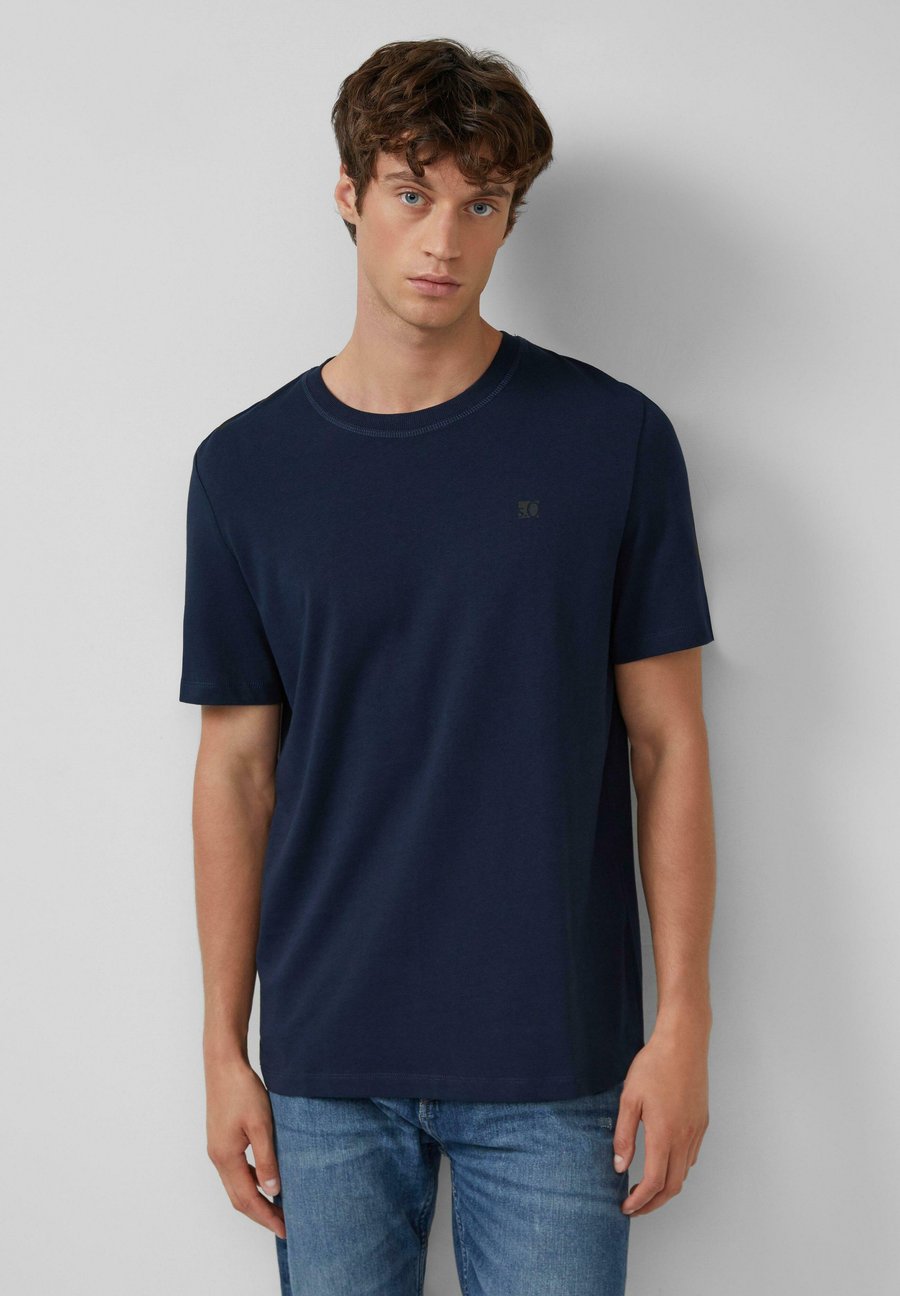 

Футболка s.Oliver HEAVY MIT CREW NECK UND LOGO-PRINT, Navy/Dark Green, Зеленый, Футболка s.Oliver HEAVY MIT CREW NECK UND LOGO-PRINT, Navy/Dark Green