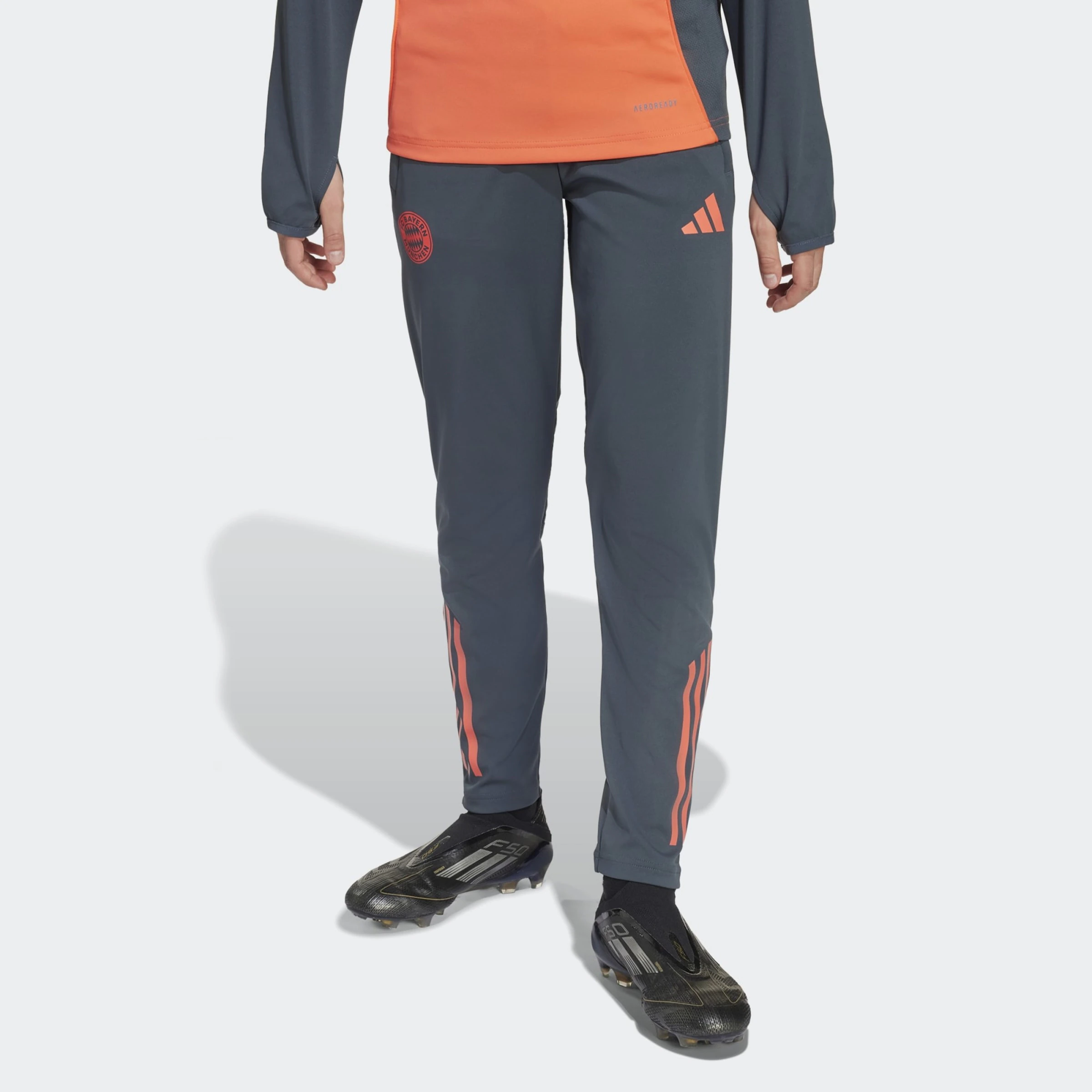 

Детские брюки FC Bayern Munich 2025-2026 Tiro 25 Competition adidas, серый