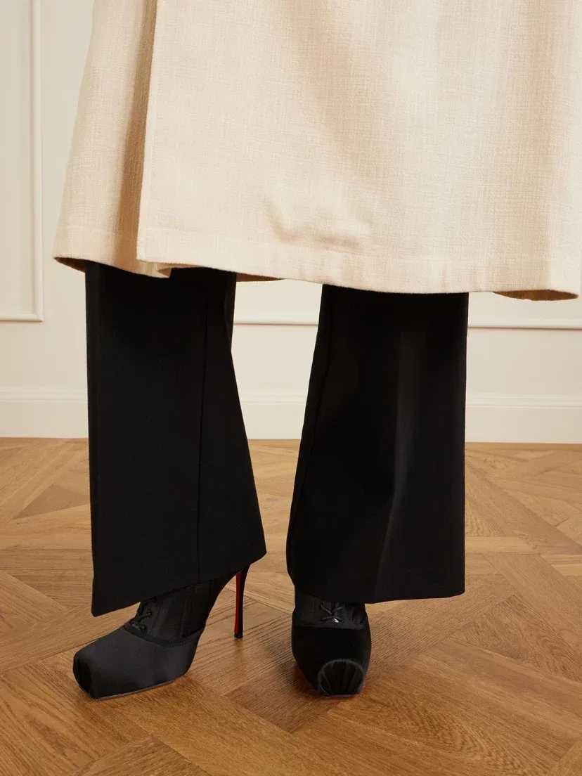 Павлова 100 атласные ботильоны на шнуровке Christian Louboutin, черный — фото 2