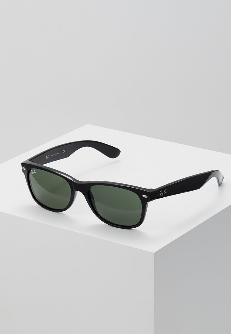 

Солнцезащитные очки Ray-Ban