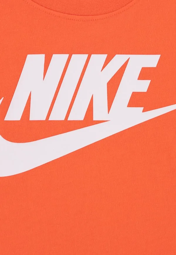 Футболка с принтом futura Nike Sportswear, Turf Orange — фото 3