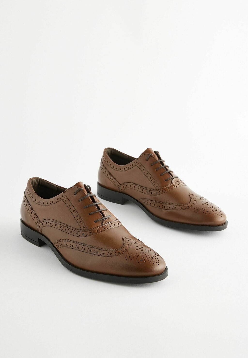 Деловые туфли на шнуровке OXFORD BROGUE Next, коричневый — фото 2