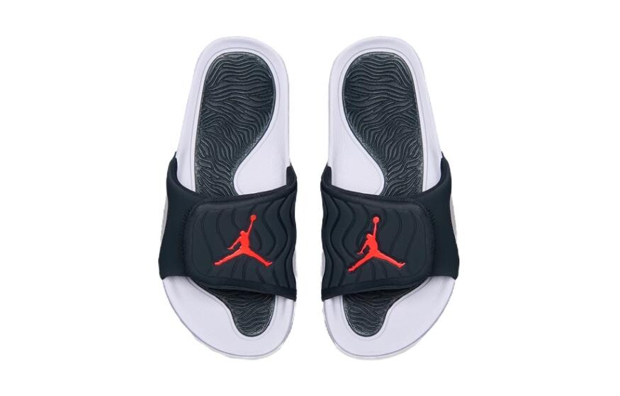 Детские шлепанцы GS Classic Carbon Black/Infrared Red/White Jordan, красный — фото 3