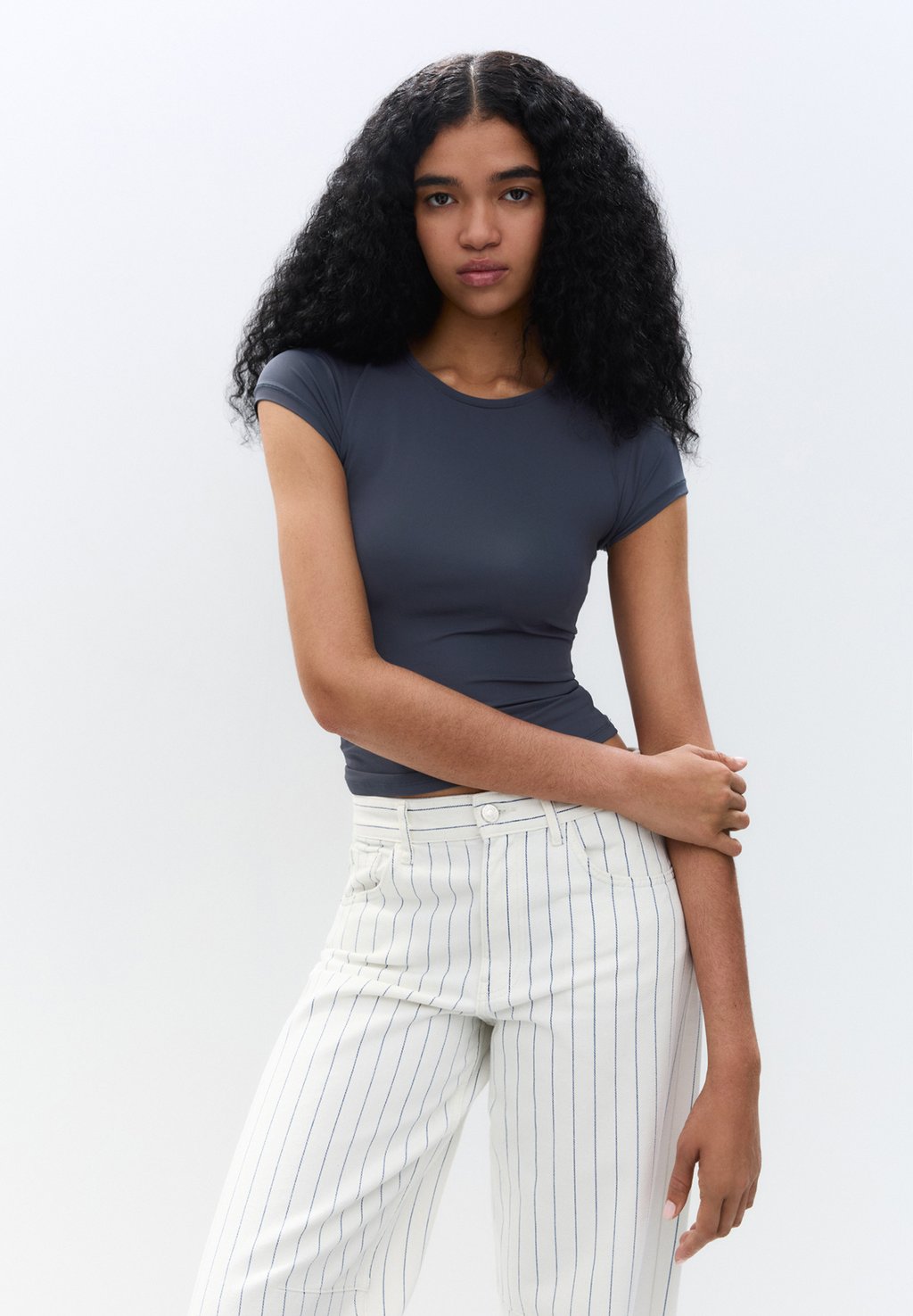 

Базовая футболка PULL&BEAR, темно-синий