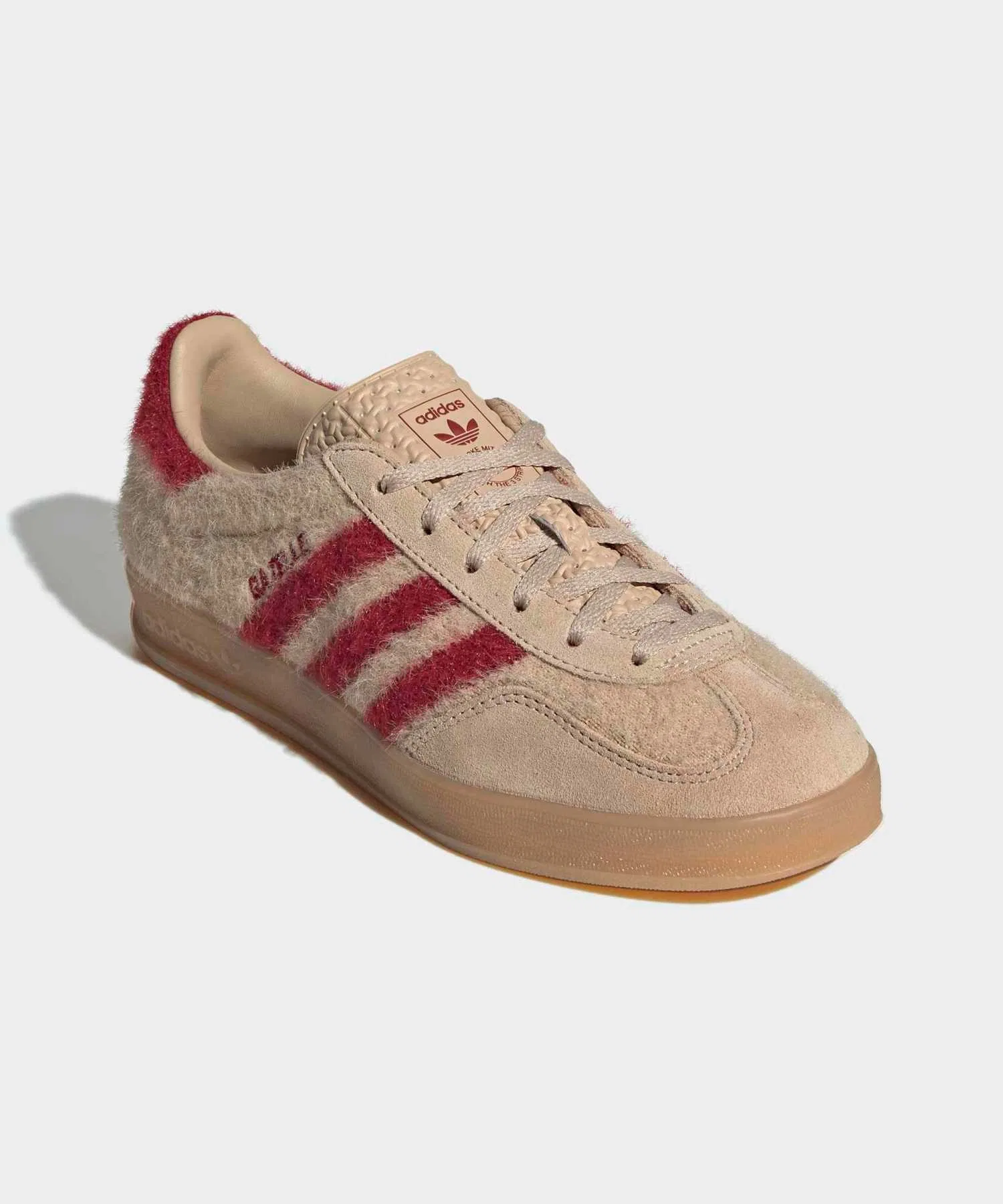 Унисекс кроссовки adidas Gazelle Indoor из кожи и текстиля бежевые — фото 4
