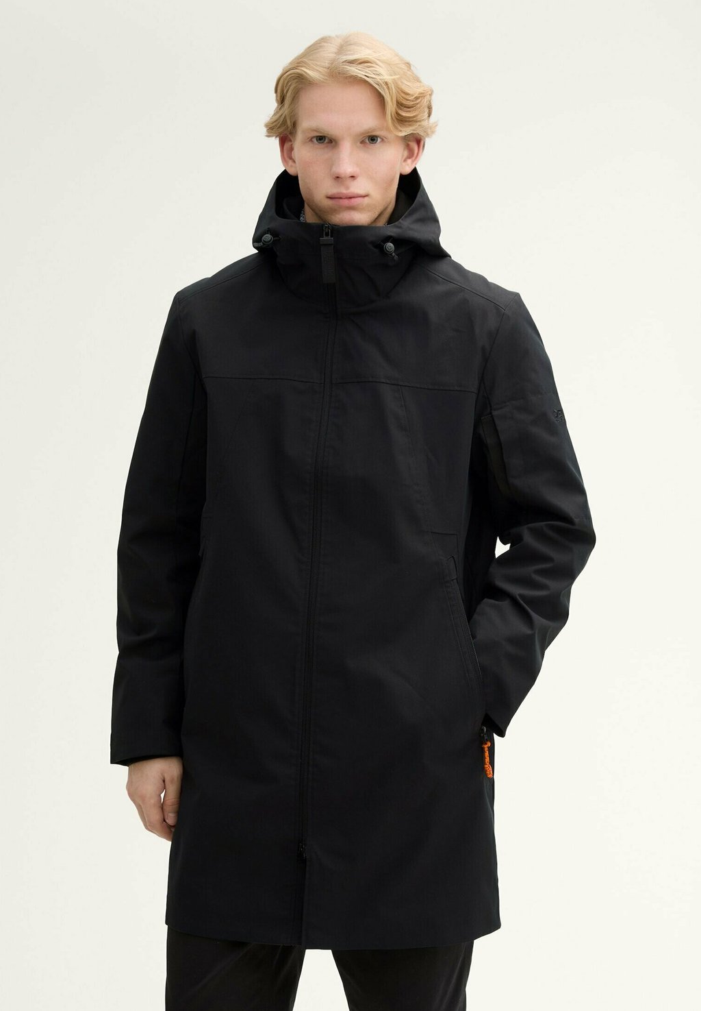 

Парка MIT WASSERABWEISENDER FUNKTION TOM TAILOR DENIM, черный
