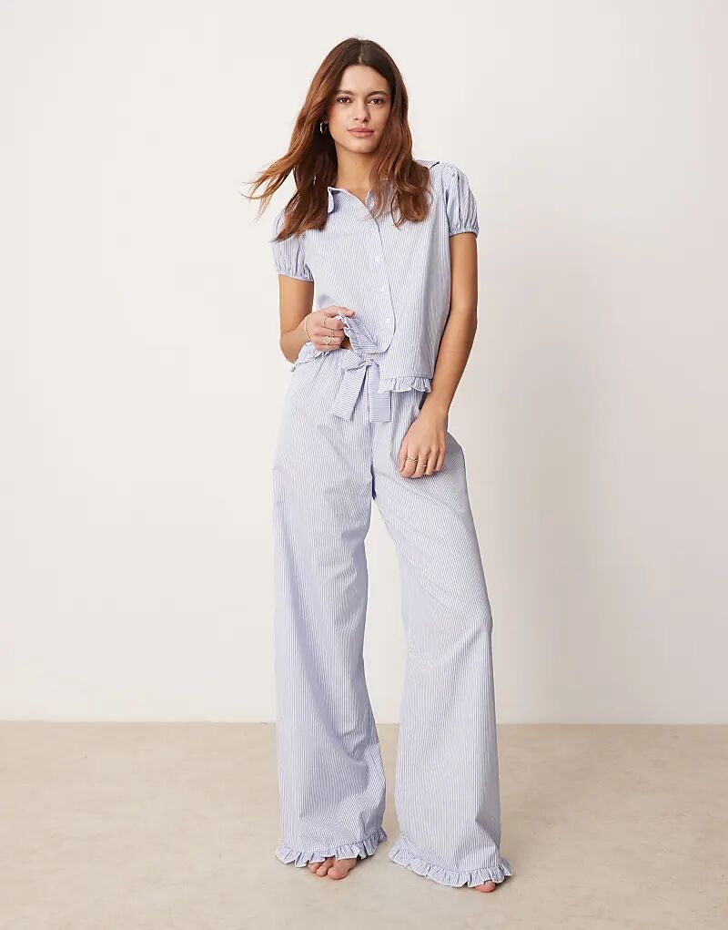 

Широкие брюки с оборкой по низу в синюю полоску ASOS DESIGN